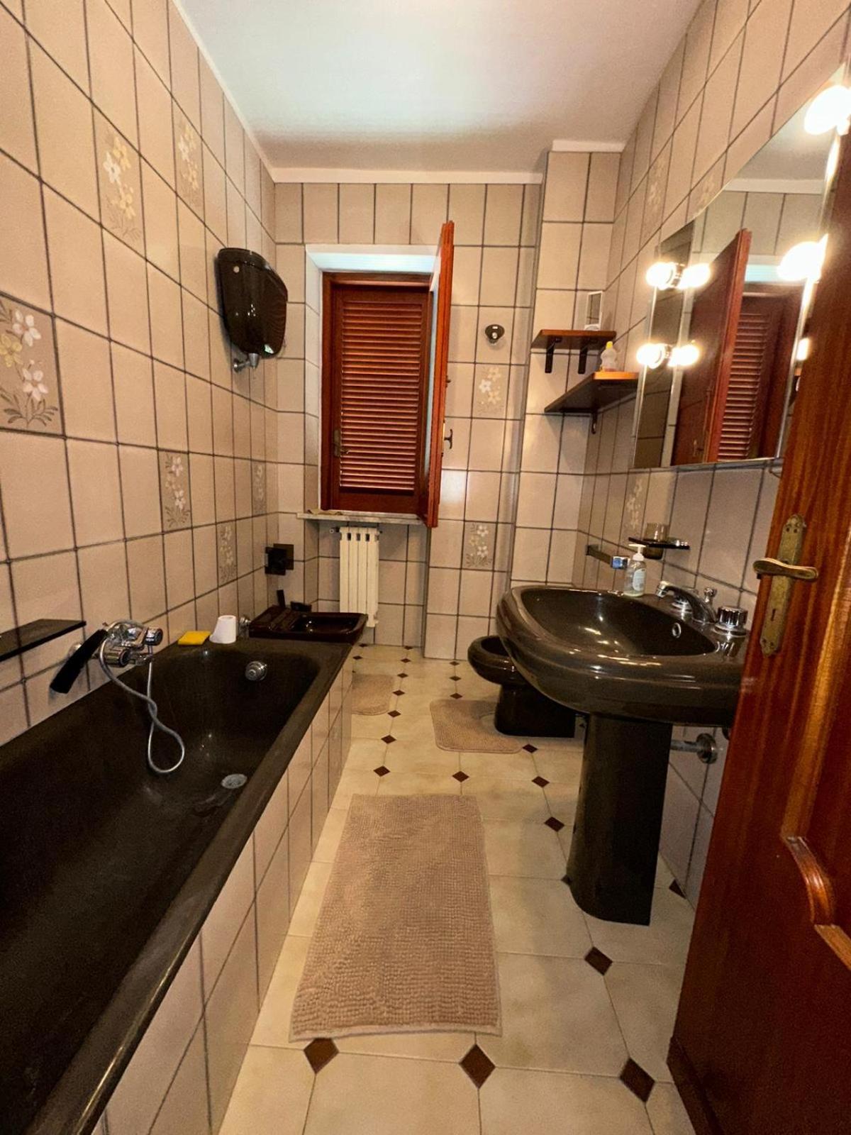 Gemelli House - City Center โตรเปอา ภายนอก รูปภาพ